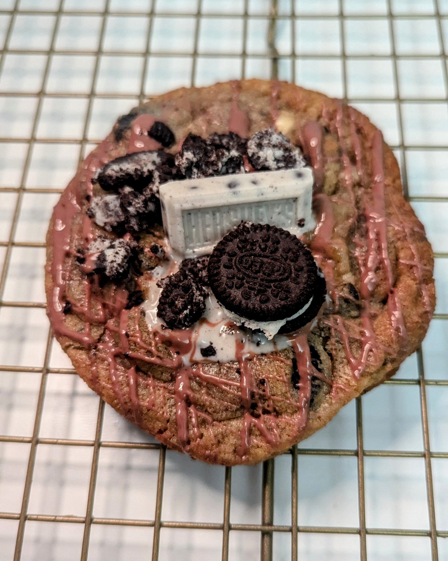 Cookies & Cream Cookie
